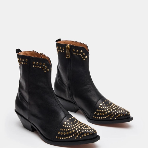 Butter soft Steve Madden bootie - Picture 1 of 4